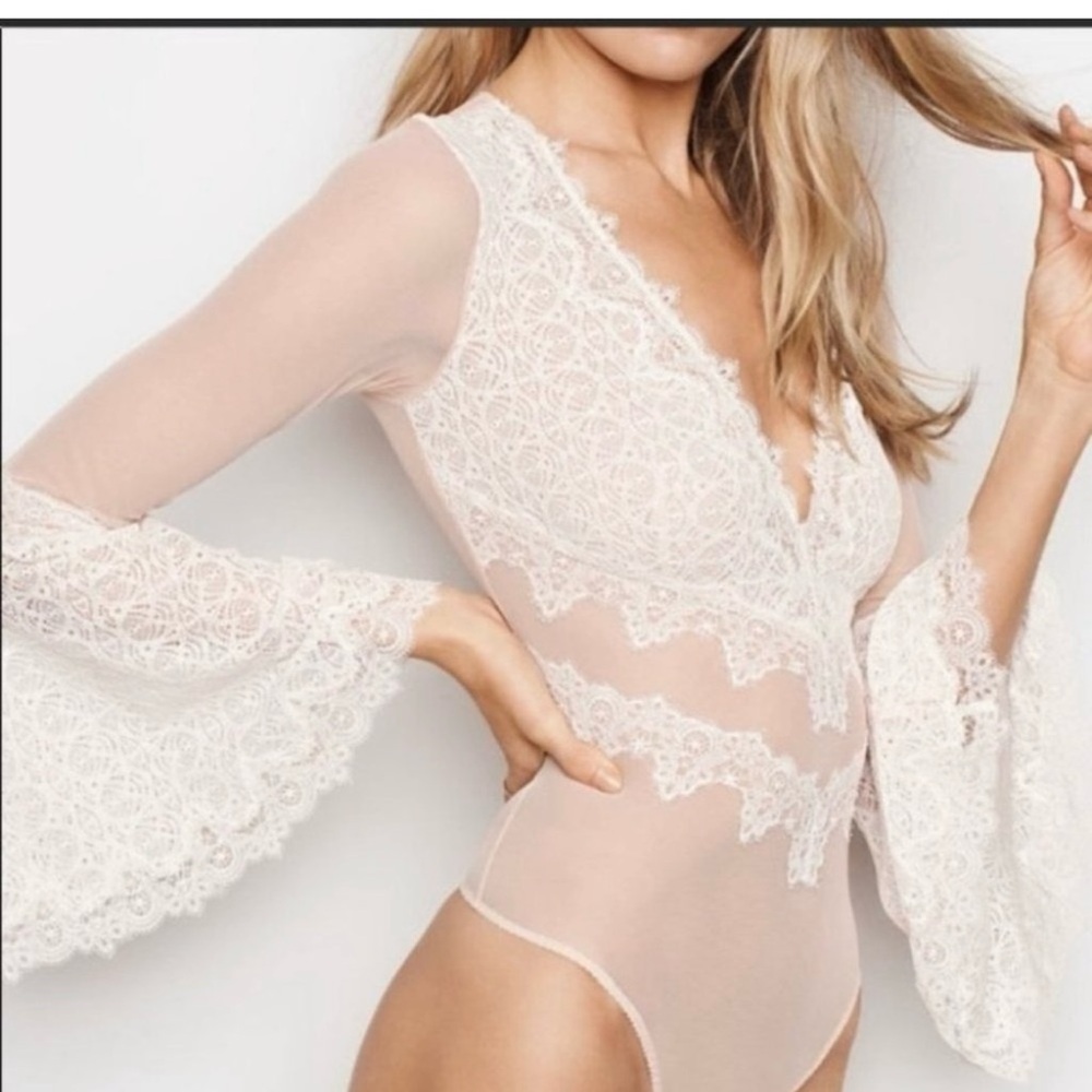Dream Angels Boho Chantilly Lace Long Sleeve Teddy Teddy Ivory White - XS